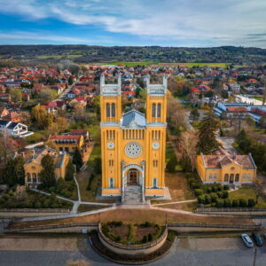 20 éves fót kategória borítókép